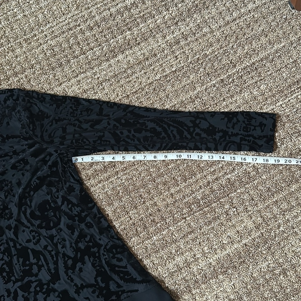 Top - Picture 5 of 7